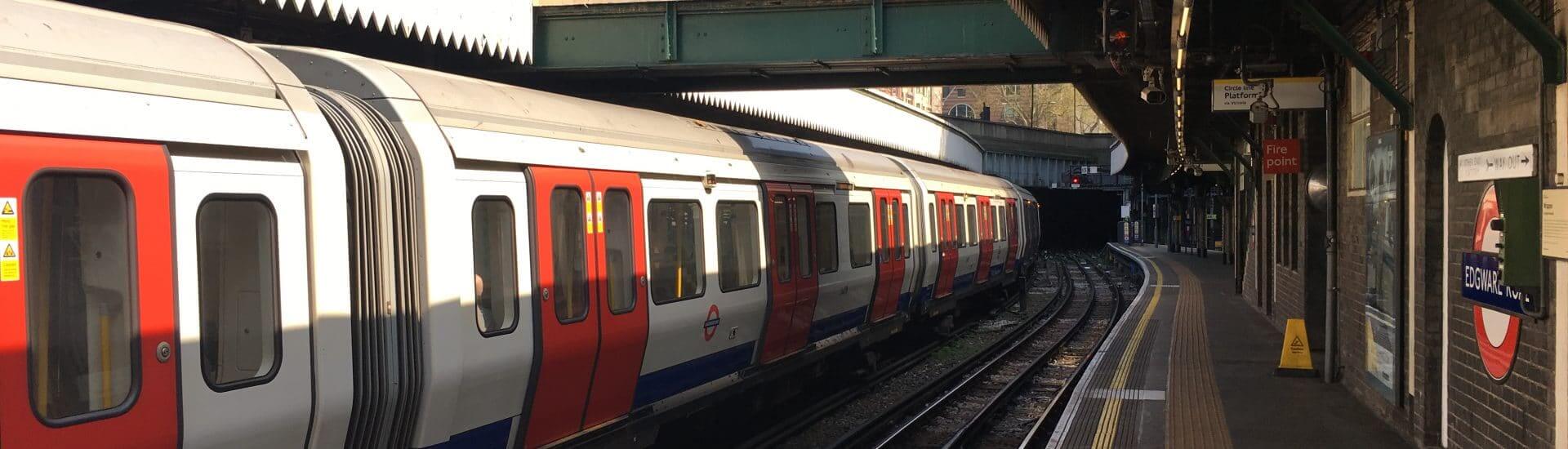 fast kostenlose Sightseeing-Routen in London, hier mit der Tube